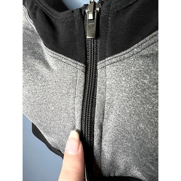 Avia Small A-C Zip up Front Built in Padding Sports Bra - Picture 3 of 7